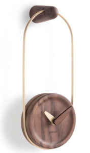 Designové nástěnné hodiny Nomon Eslabon GO walnut small 26cm